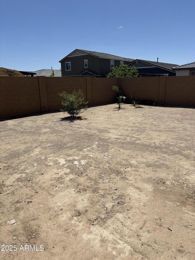 Building Photo - 22887 E Bonanza Way