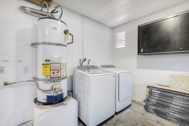 Building Photo - 3Bed/3Bath in Oceanside~ Morning Dove