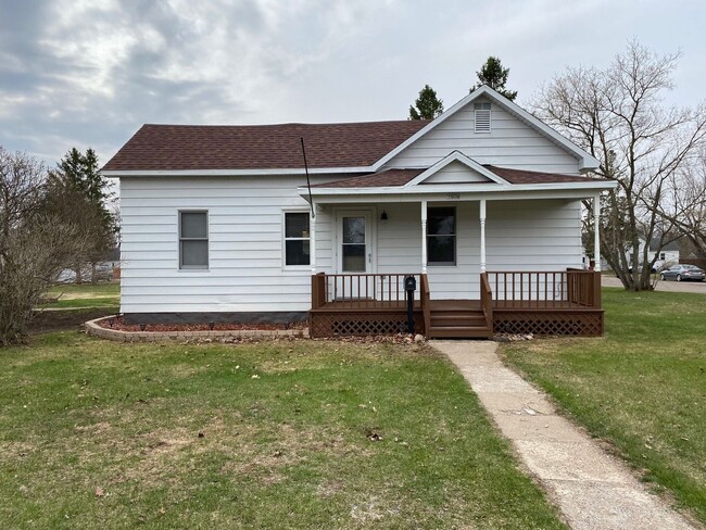 Building Photo - 2 bed 1 bath Single Family Home in Merrill