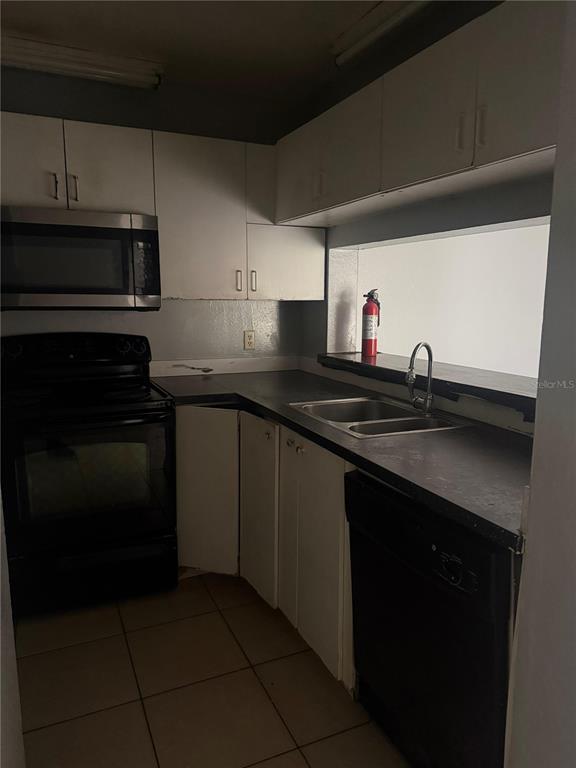 Building Photo - 5207 Via Hacienda Cir