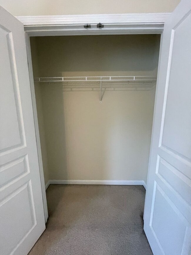 Building Photo - 05-203 Doddi