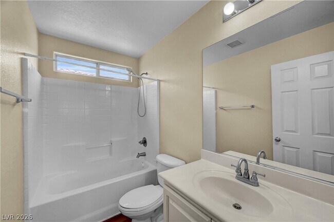 Building Photo - 12052 Hathaway Pines Dr