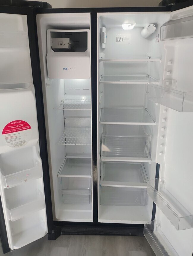 Building Photo - Cozy 2BR Home in KC Northland – Fully Fenced Yard & Fresh Updates