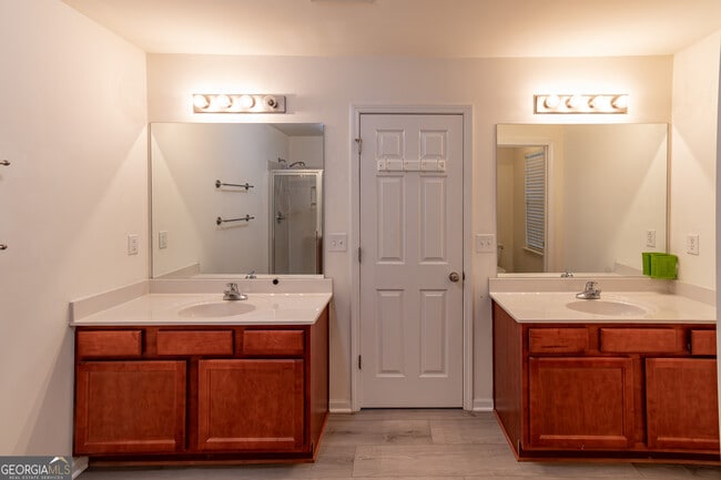 Building Photo - 3941 Snipes Ct