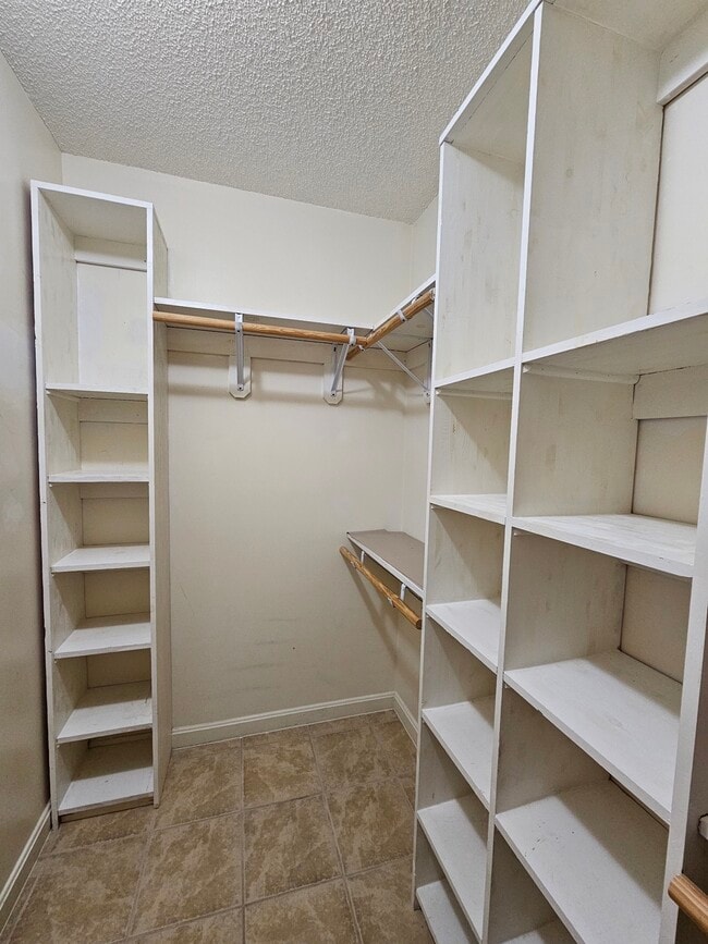 Building Photo - 113 Senseny Glen Dr