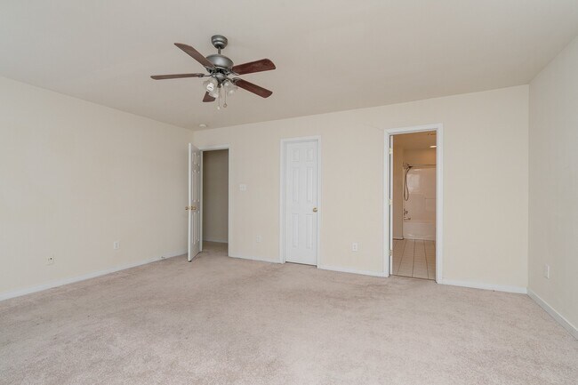Building Photo - 3BR/2.5BA Home in Lakeside — Minutes to Bryan Park — $2,295/mo!