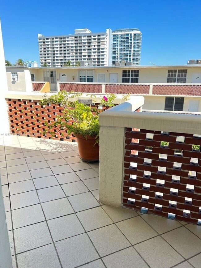 Building Photo - 1770 79th Street Causeway