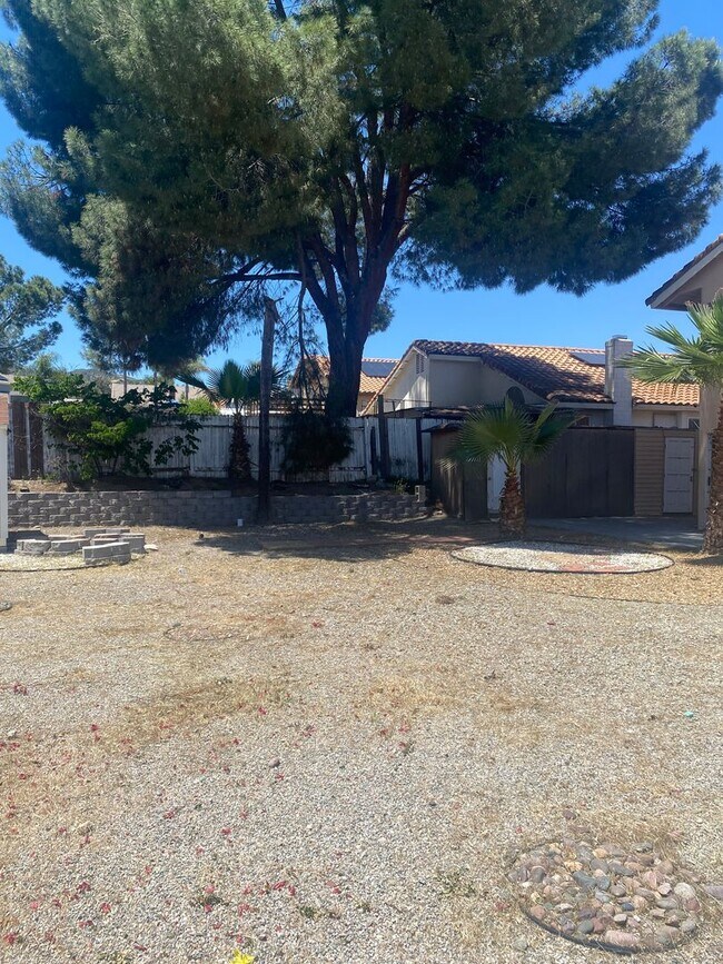 Building Photo - Spacious 3-Bed, 2.5-Bath Home – Limited-Ti...