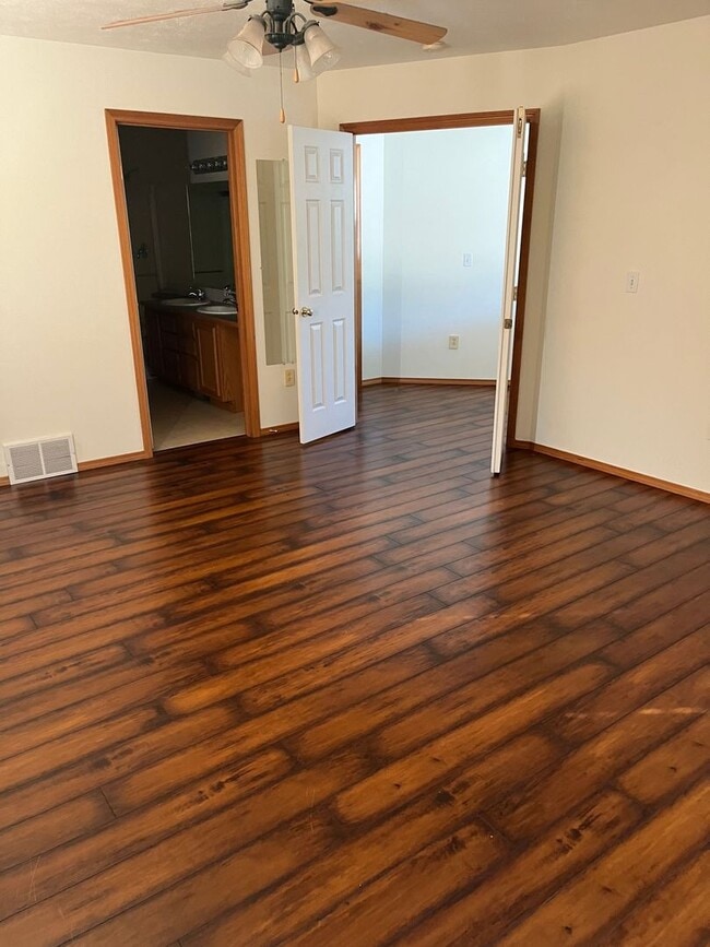 Building Photo - Beautiful 9 Mile Area Home