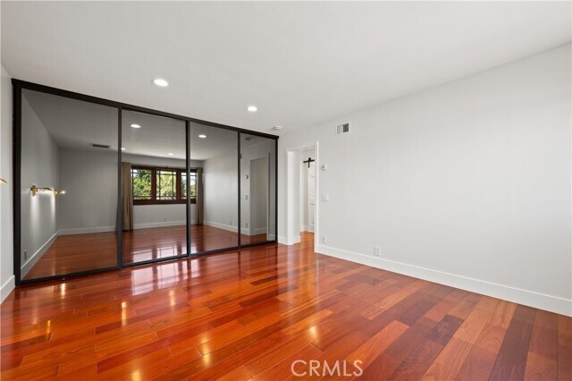 Building Photo - 9462 Pier Dr