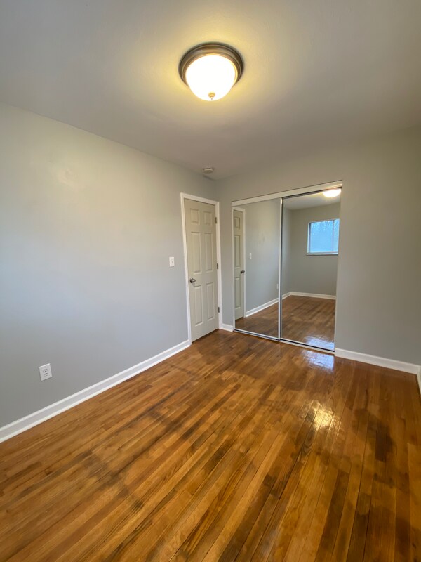 Building Photo - 2310 Tibbett St
