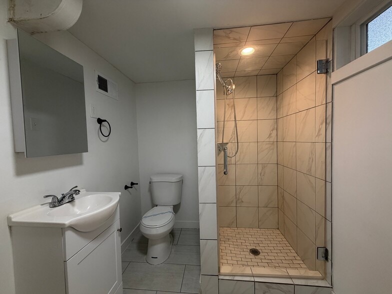 Building Photo - 3757 S 2300 E