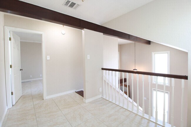 Building Photo - 14302 Indian Woods