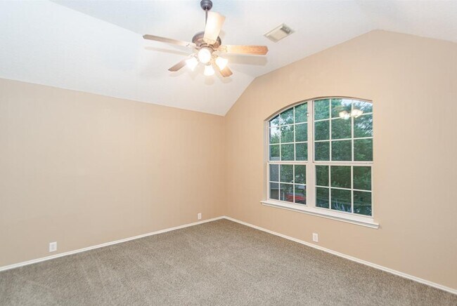 Building Photo - 6610 Treeline Dr