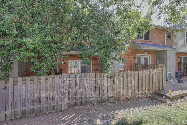 Building Photo - 5510 Country Dr