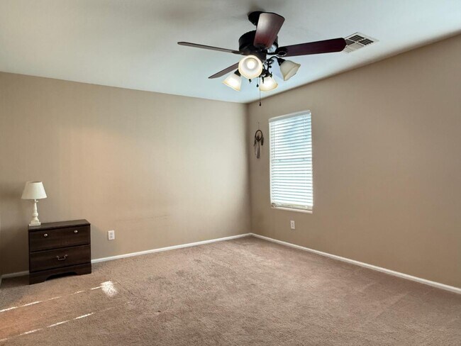 Building Photo - 4533 S 236th Dr