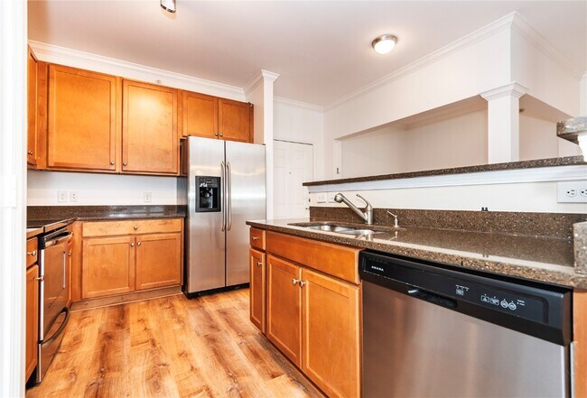 Building Photo - 1270 Strassner Dr