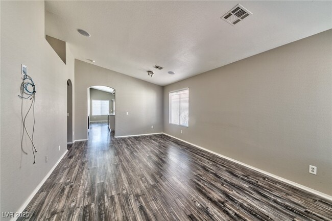 Building Photo - 4982 Perrone Ave