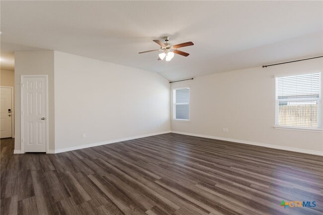 Building Photo - 118 Ayla Marie Dr