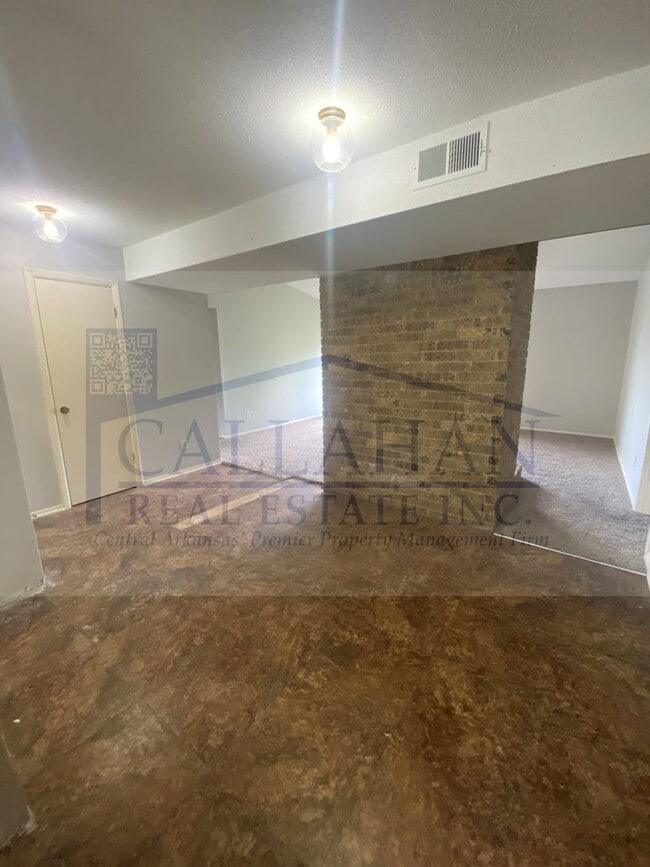 Building Photo - NLR 3 Bedroom Home