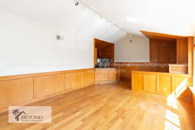 Building Photo - 1595 Avenida De Los Lirios