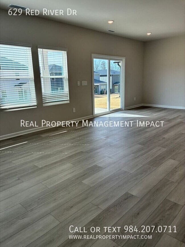 Building Photo - 629 Red River Dr