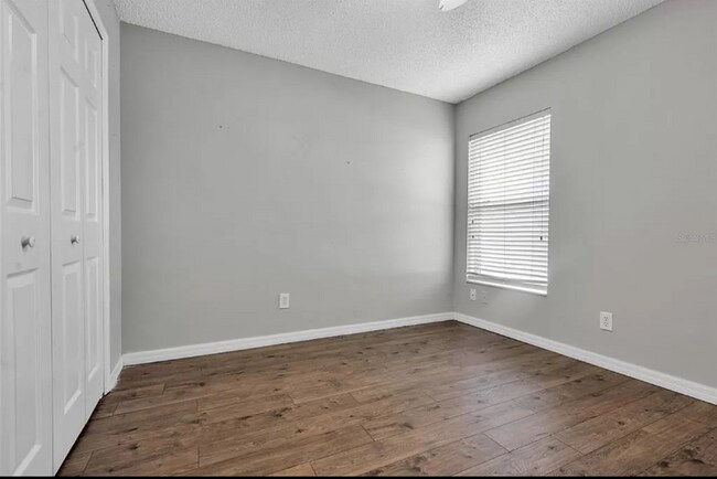 Building Photo - 447 Brayton Ln