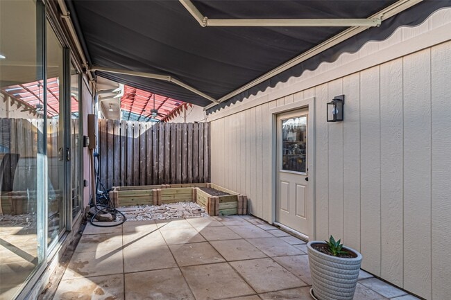 Building Photo - 15179 Kimberley Ct