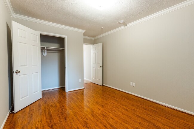 Building Photo - 11727 Inga Ln