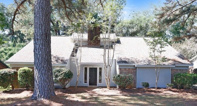 Primary Photo - 17 Rotan Ct