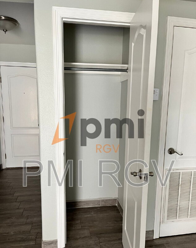 Building Photo - 205 S Baltic Ave