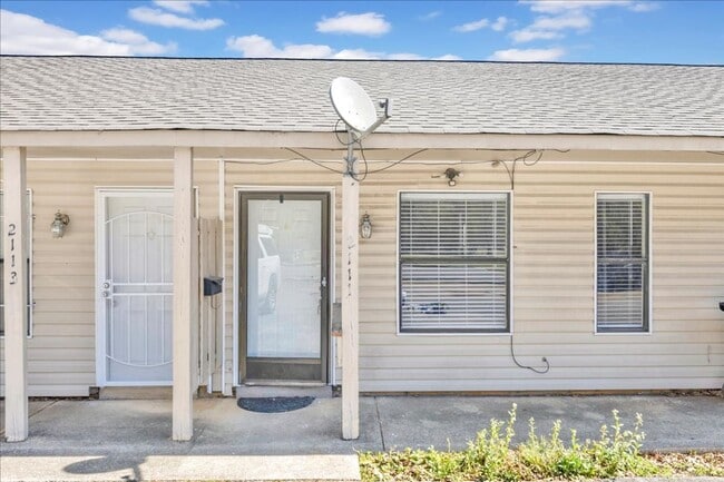 Primary Photo - Condo for rent in Grayson Valley