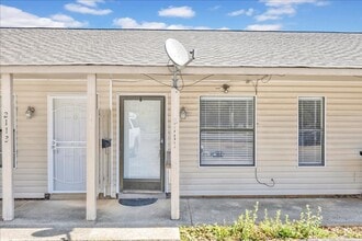 Building Photo - Condo for rent in Grayson Valley ** Price ...