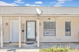 Building Photo - Condo for rent in Grayson Valley