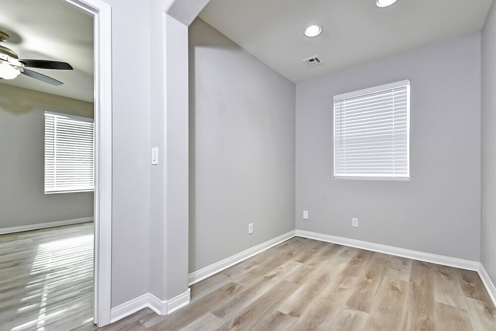 Building Photo - 7620 S Ambersnail St