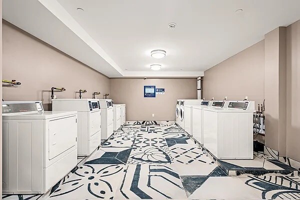 Building Photo - 91 Bruckner Blvd