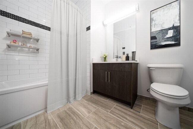 Building Photo - 2507 John F. Kennedy Blvd