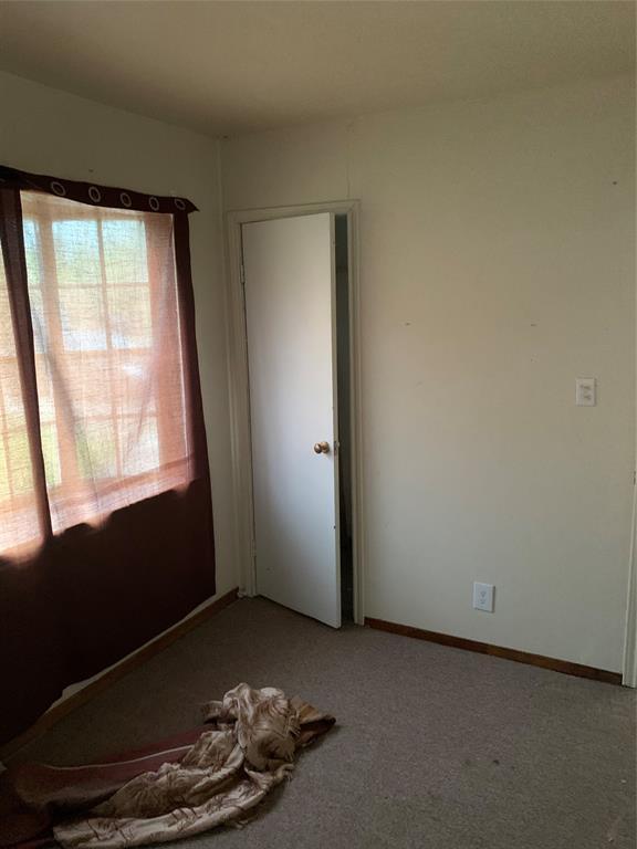 Building Photo - 4909 Higgins St