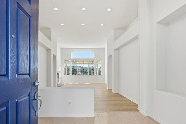 Building Photo - 1359 Sparrow Rd