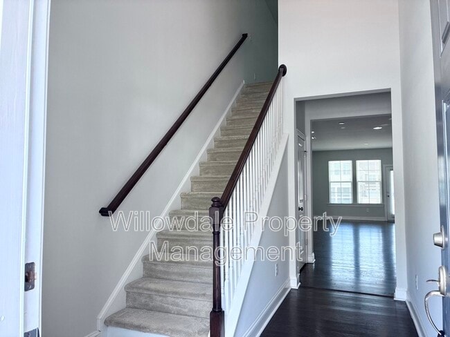 Building Photo - 1112 Lakebrink Dr