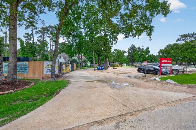 Building Photo - 30207 E Geneva Dr