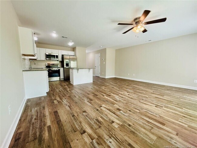 Building Photo - 8115 King Rd