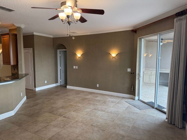 Building Photo - 34314 Tuscany Ave