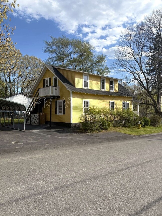 Building Photo - 143 Commonwealth Ave