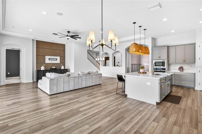 Building Photo - 14531 Woodland Spur Dr