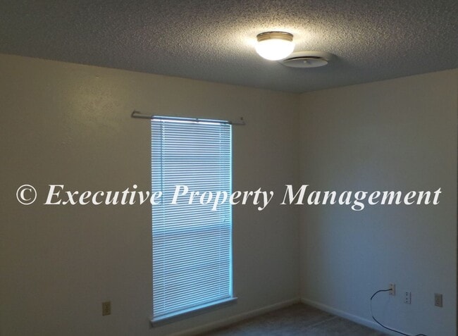 Building Photo - 7544 FM 2657