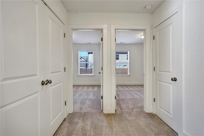 Building Photo - 2240 Mulsanne Dr