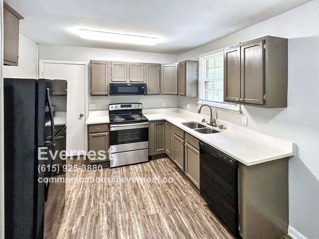 Building Photo - 288 Haynes Park Dr