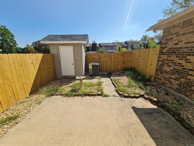 Building Photo - 1613 Cobblestone Ct