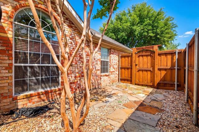 Building Photo - 3004 Teal Ln